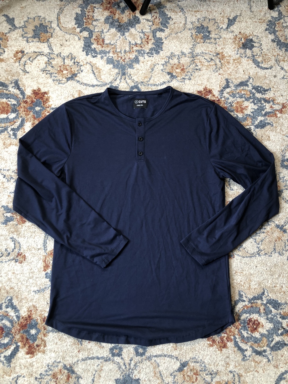 Cuts Henley Shirt Mens XL Navy Blue Curve Hem Long Sleeve Stretch Pyca Pro